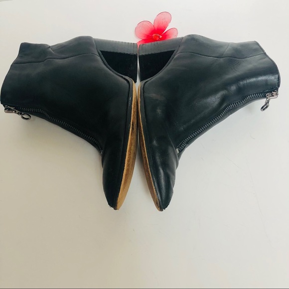 SOLE/ SOCIETY booties with side zipper. - Picture 14 of 14